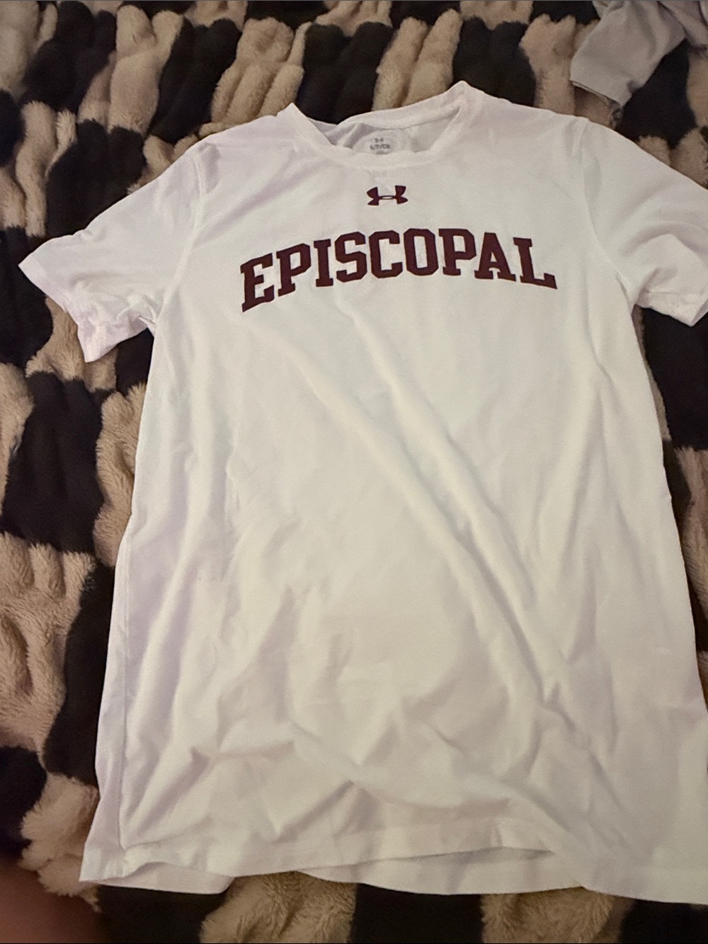 Under Armour White Short-Sleeve Performance Tee with Maroon Episcopal Logo